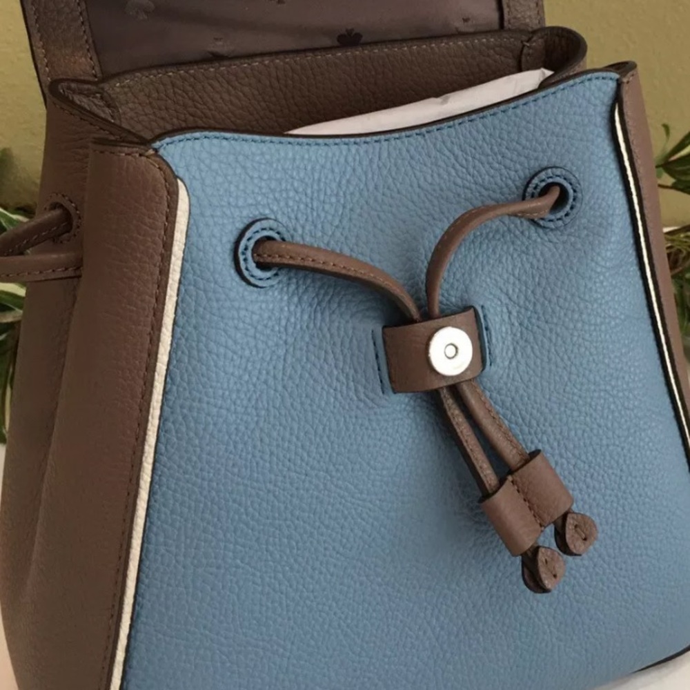 KATE SPADE LEILA MEDIUM FLAP BACKPACK BLUE TAN - Picture 10 of 12